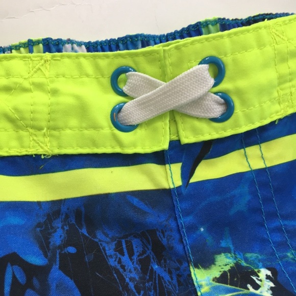 Boy's OP Shark Swim Trunks - Picture 4 of 10